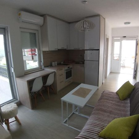 Apartman Dajoda 1 Bijela Esterno foto